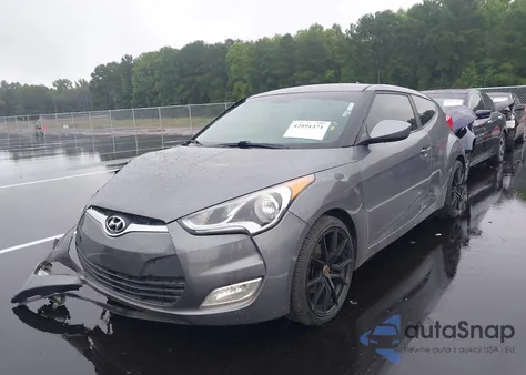 2017 Hyundai Veloster z USA, uszkodzony, nr VIN KMHTC6AD6HU306130